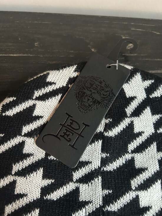 Ed Hardy Winter Knit Beanie Hat Death Or Glory Black & White Houndstooth - Picture 4 of 4